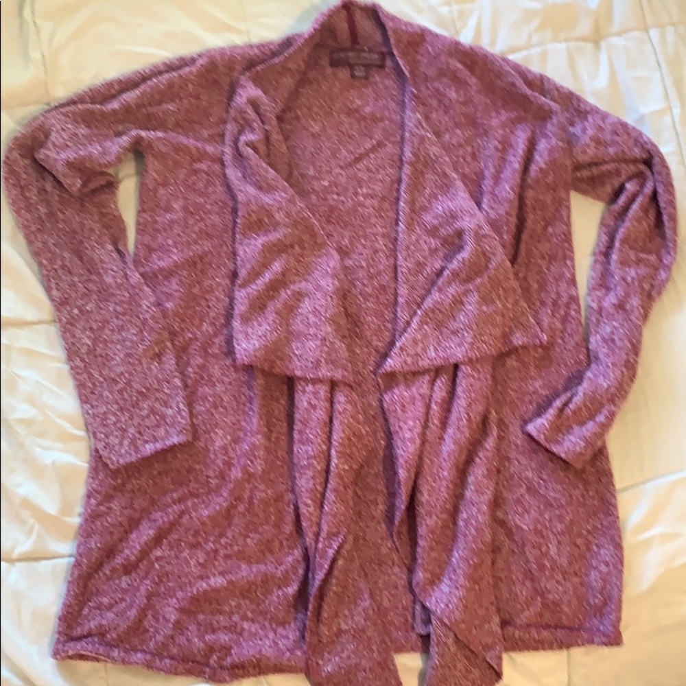 Teacher style Barefoot Dreams cardigan.